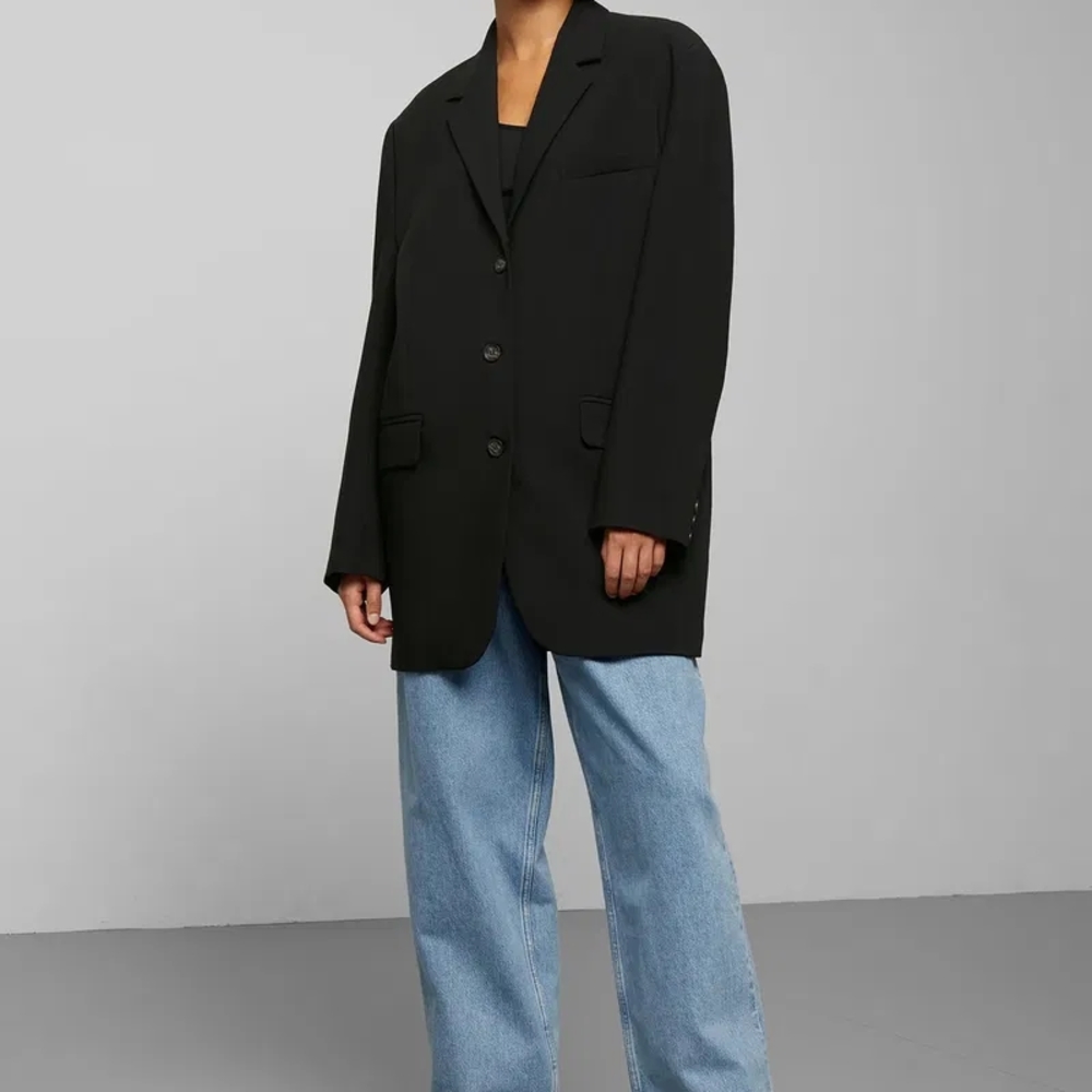 Weekday Oversized Black Blazer sz36